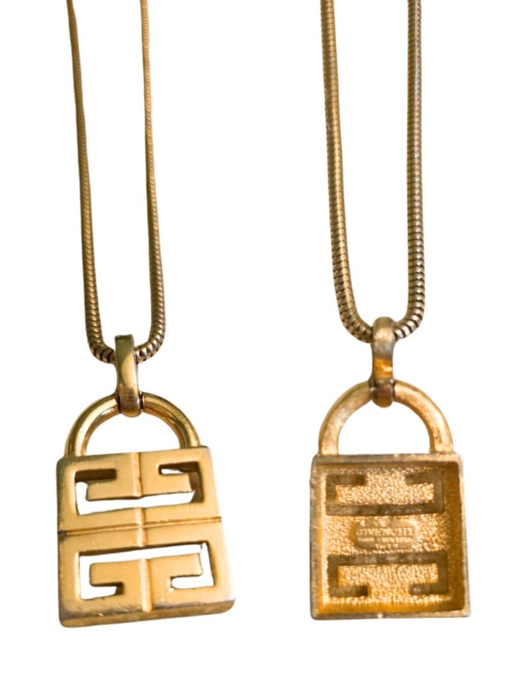 GIVENCHY 4G Padlock Logo Gold Plated Necklace - Great Condition - Picture 2 of 3